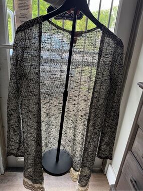 Arizona Jean Company Black and Cream Open-Front Knit Cardigan
